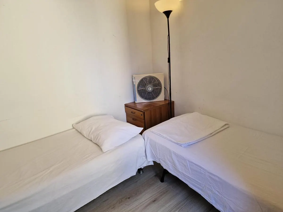Private Room In A Quiet Apartment In The City Center Milan